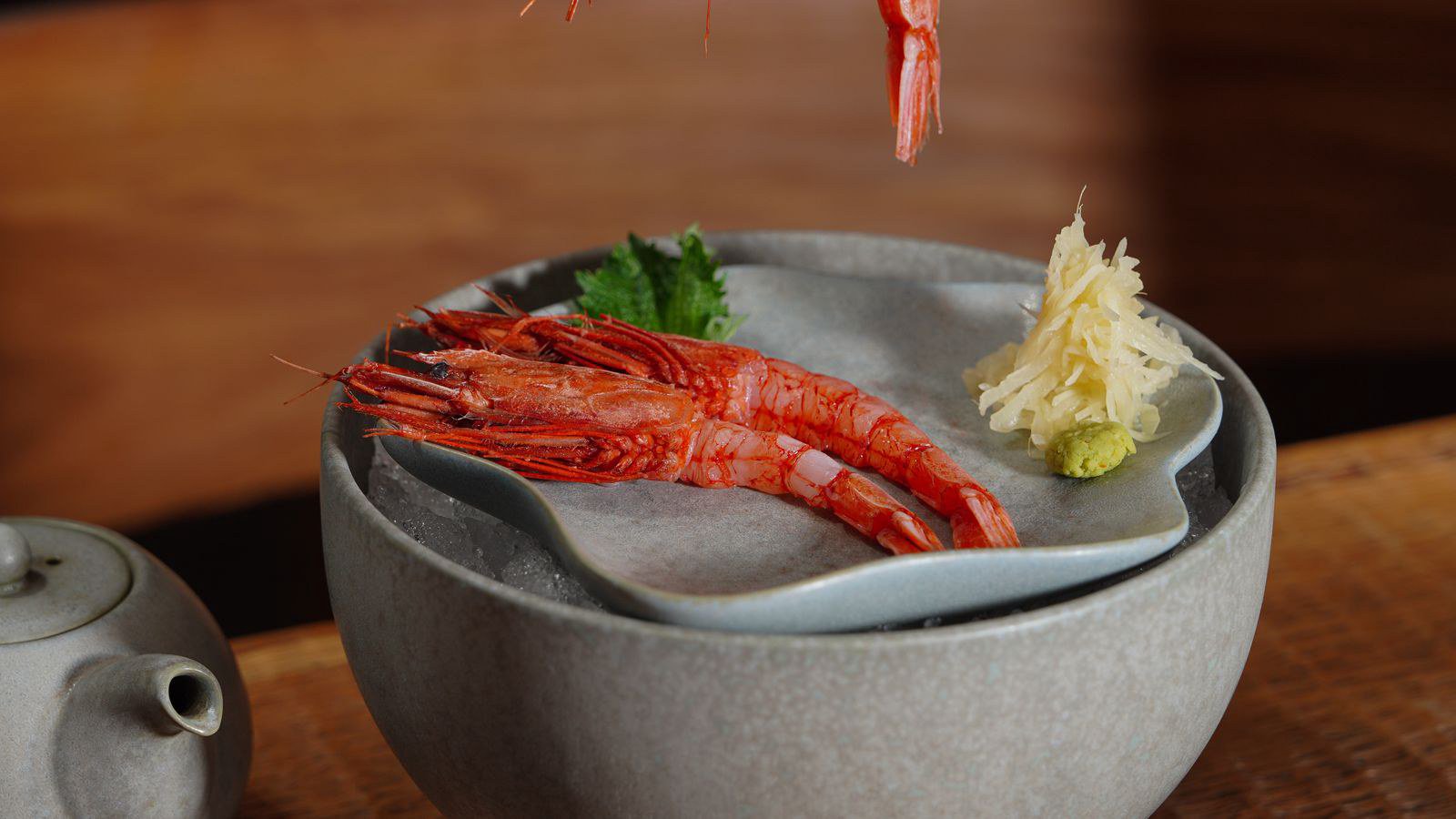 Thực đơn 3 tầng: khai vị, món chính, kết thúc Thực đơn 3 tầng: khai vị, món chính, kết thúc